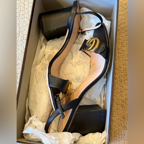 Gucci Black Leather Slingback Heels with Gold Double G - Picture 12 of 12